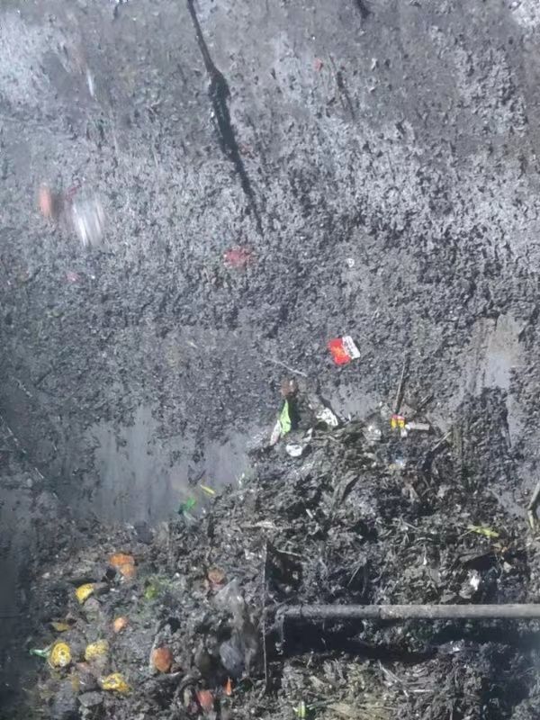 天镇污水池清理
